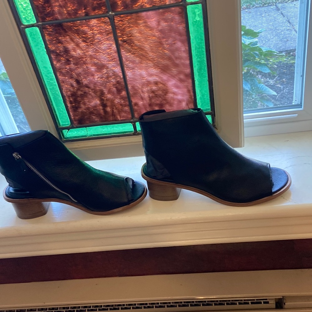 Slayte black leather bootie open heel and toe nwt casual to dressy